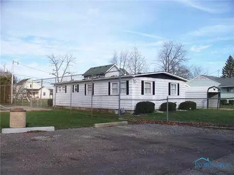128 E Barnes, Napoleon, OH 43545 photo 14