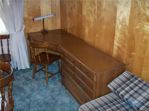 128 E Barnes, Napoleon, OH 43545 photo 6