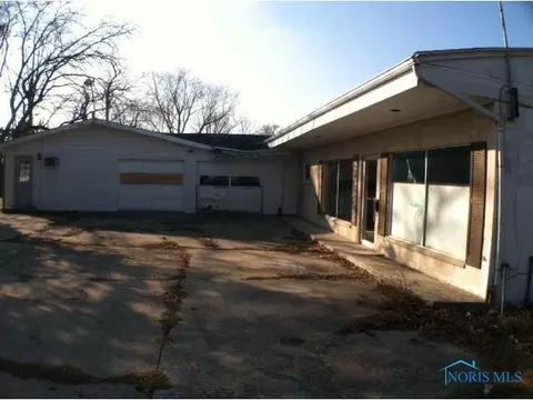719 E Jackson, West Unity, OH 43570 photo 4