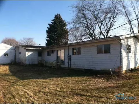 719 E Jackson, West Unity, OH 43570 photo 3