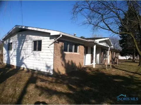 719 E Jackson, West Unity, OH 43570 photo 2