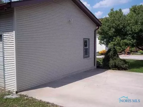 217 S Adrian, Lyons, OH 43533 photo 6