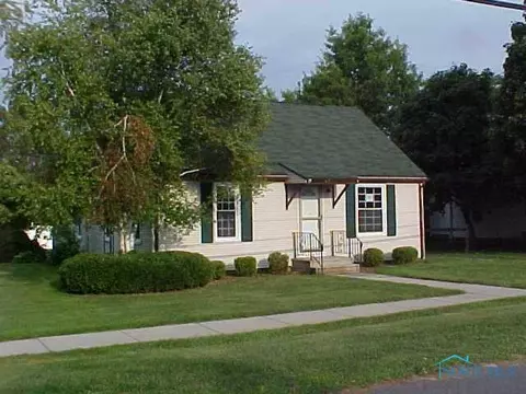 217 S Adrian, Lyons, OH 43533 photo 2