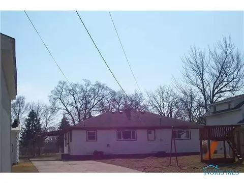 437 E Wilson, Bryan, OH 43506 photo 8