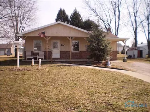 222 Maple, Bradner, OH 43406 photo 1