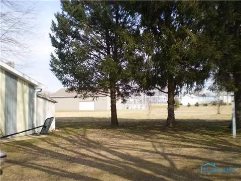 222 Maple, Bradner, OH 43406 photo 2