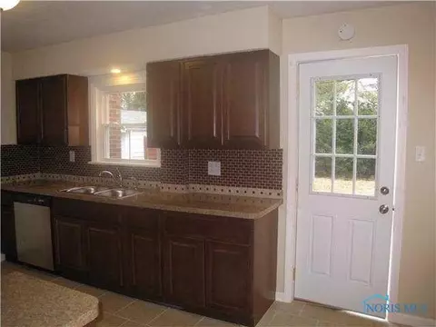 904 Continental, Toledo, OH 43607 photo 2