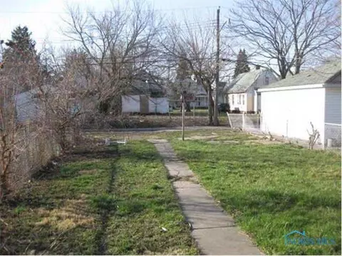 542 E Central, Toledo, OH 43608 photo 3