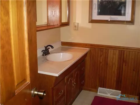 28230 E Broadway, Walbridge, OH 43465 photo 11