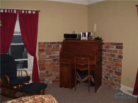 28230 E Broadway, Walbridge, OH 43465 photo 4