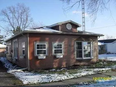 117 S Adrian, Lyons, OH 43533 photo 1