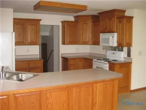 5655 Bermuda, Walbridge, OH 43465 photo 4