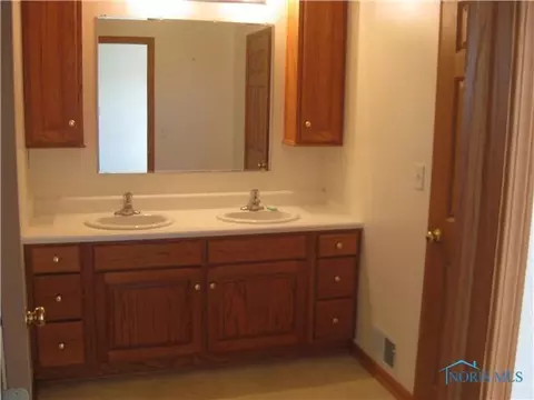 5655 Bermuda, Walbridge, OH 43465 photo 9