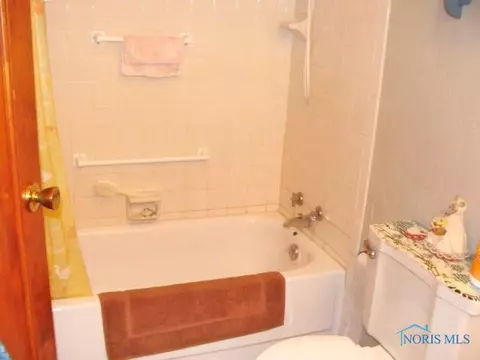 502 W Bryan St, Bryan, OH 43506 photo 10