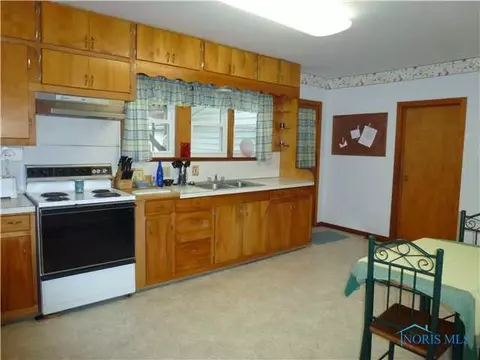 536 S Beech, Bryan, OH 43506 photo 3