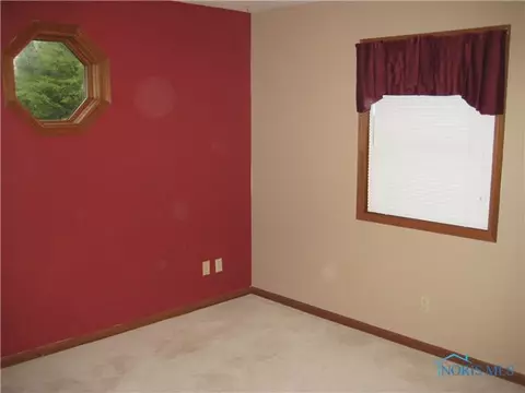 1517 Colonial Ln, Bryan, OH 43506 photo 7