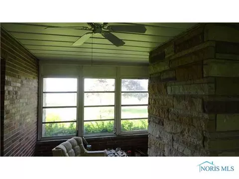 1762 Ayers, Millbury, OH 43447 photo 4