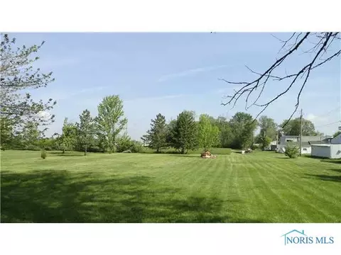 1762 Ayers, Millbury, OH 43447 photo 3