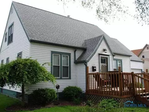 314 E Chestnut, Wauseon, OH 43567 photo 2
