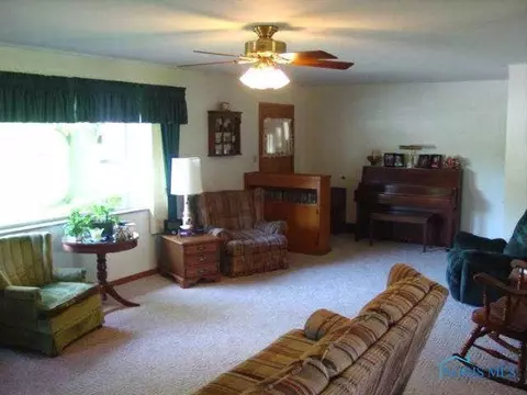 505 Sunny Dr, Bryan, OH 43506 photo 5