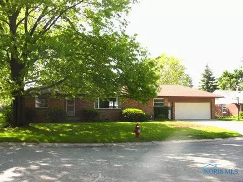 505 Sunny Dr, Bryan, OH 43506 photo 1