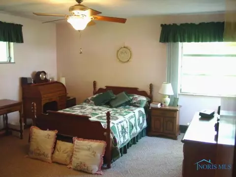 505 Sunny Dr, Bryan, OH 43506 photo 8