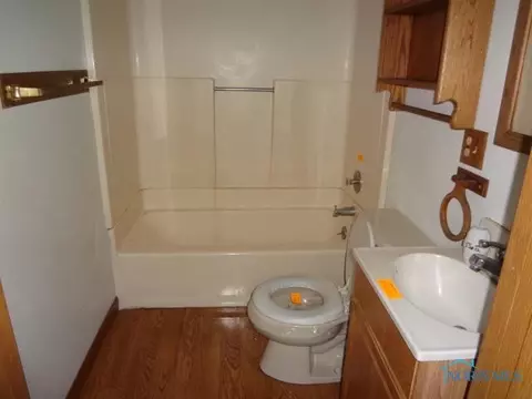 2002 Barrows, Toledo, OH 43613 photo 9