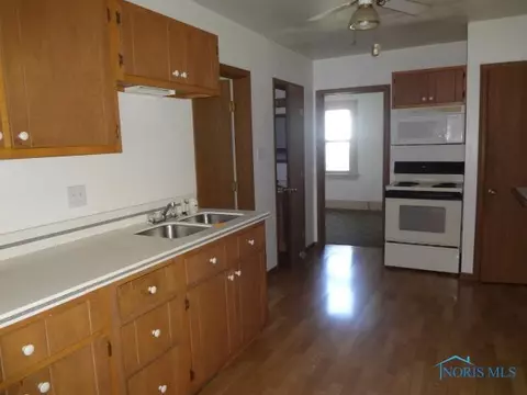 2002 Barrows, Toledo, OH 43613 photo 6