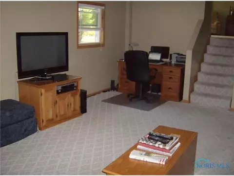 325 E Hamilton, Deshler, OH 43516 photo 7