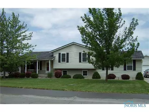 325 E Hamilton, Deshler, OH 43516 photo 1