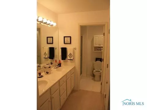 4607 Blackstone E Dr, Maumee, OH 43537 photo 11