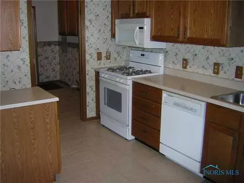 20910 W Yale, Williston, OH 43468 photo 5