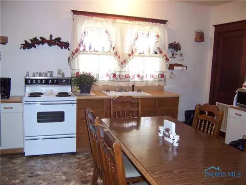 203 Second, Cecil, OH 45821 photo 6