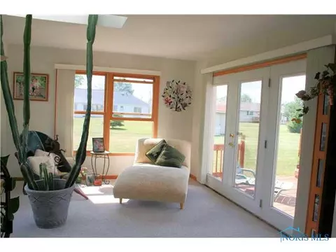 7134 N Cedar, Curtice, OH 43412 photo 2
