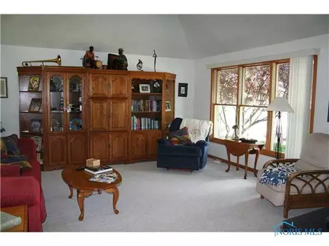 7134 N Cedar, Curtice, OH 43412 photo 6