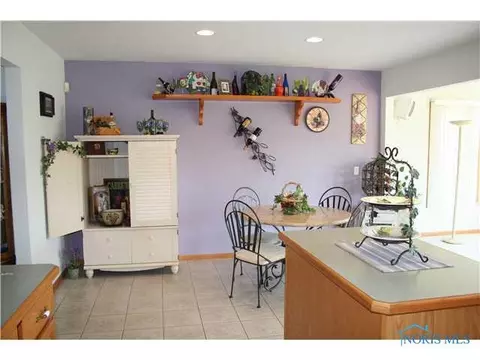 7134 N Cedar, Curtice, OH 43412 photo 5