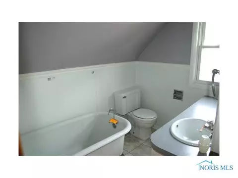 1742 Tecumseh, Toledo, OH 43607 photo 9