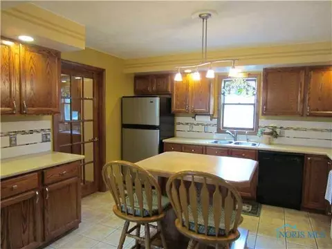 26322 E Broadway, Walbridge, OH 43465 photo 6