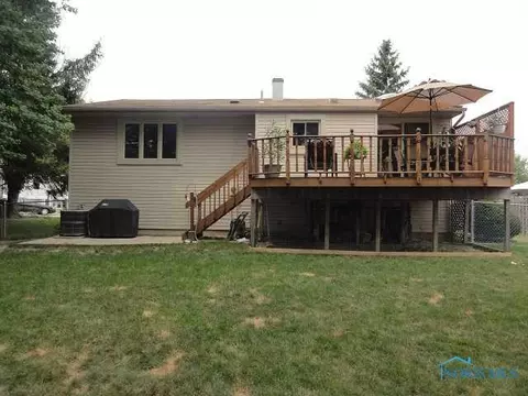 2932 Crocus, Oregon, OH 43616 photo 20