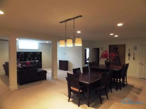 7004 Doe Ct, Maumee, OH 43537 photo 14