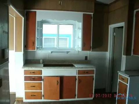 2026 Dorr, Toledo, OH 43607 photo 5