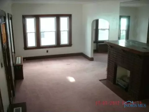 2026 Dorr, Toledo, OH 43607 photo 3