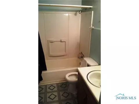 4312 Foxchapel Rd, Toledo, OH 43607 photo 9
