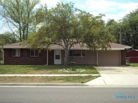 329 W Perry, Bryan, OH 43506 photo 1