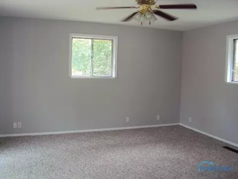 329 W Perry, Bryan, OH 43506 photo 9