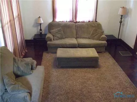 215 N Cherry, Bryan, OH 43506 photo 4