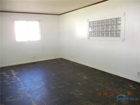 214 Independence, Toledo, OH 43607 photo 2