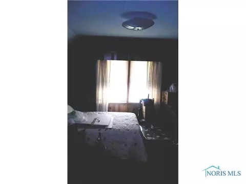 310 E Perry, Walbridge, OH 43465 photo 8