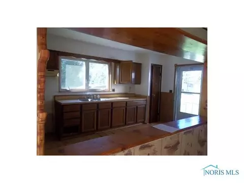 306 S Main, Bradner, OH 43406 photo 4