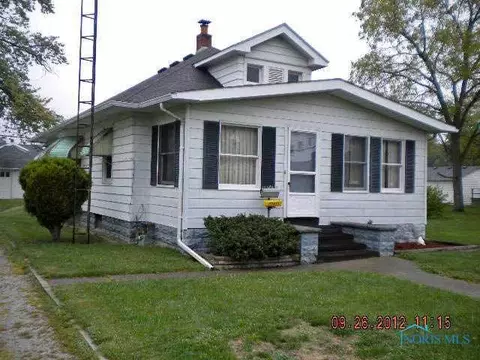227 E Un, Walbridge, OH 43465 photo 1